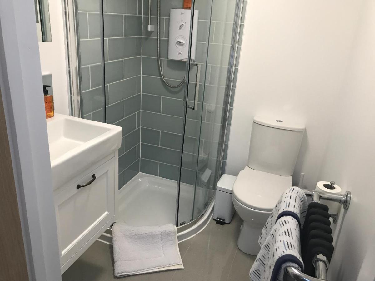Corner House Luxury Bnb Little Dunmow Ngoại thất bức ảnh