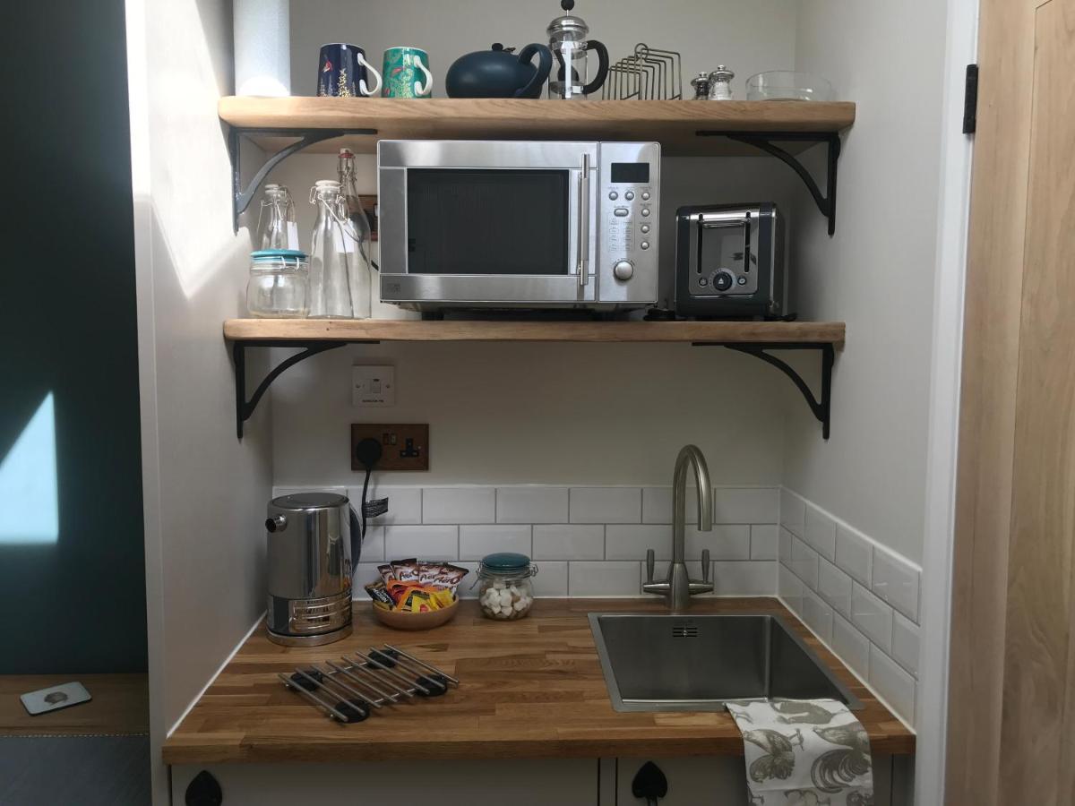 Corner House Luxury Bnb Little Dunmow Ngoại thất bức ảnh